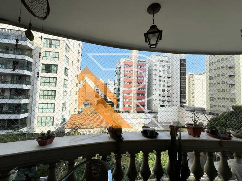 Apartamento à venda com 4 quartos, 158m² - Foto 4