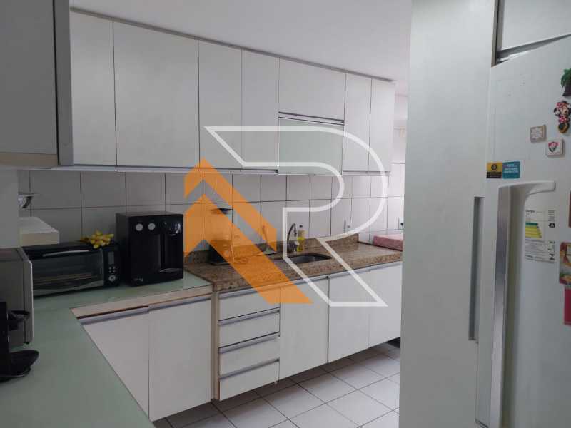 Apartamento à venda com 3 quartos, 115m² - Foto 23