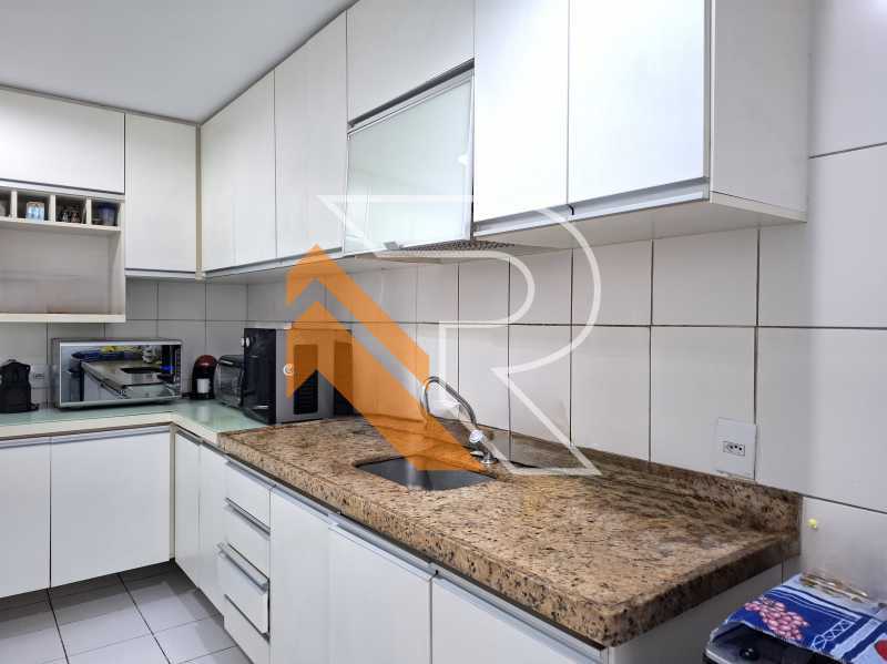 Apartamento à venda com 3 quartos, 115m² - Foto 25