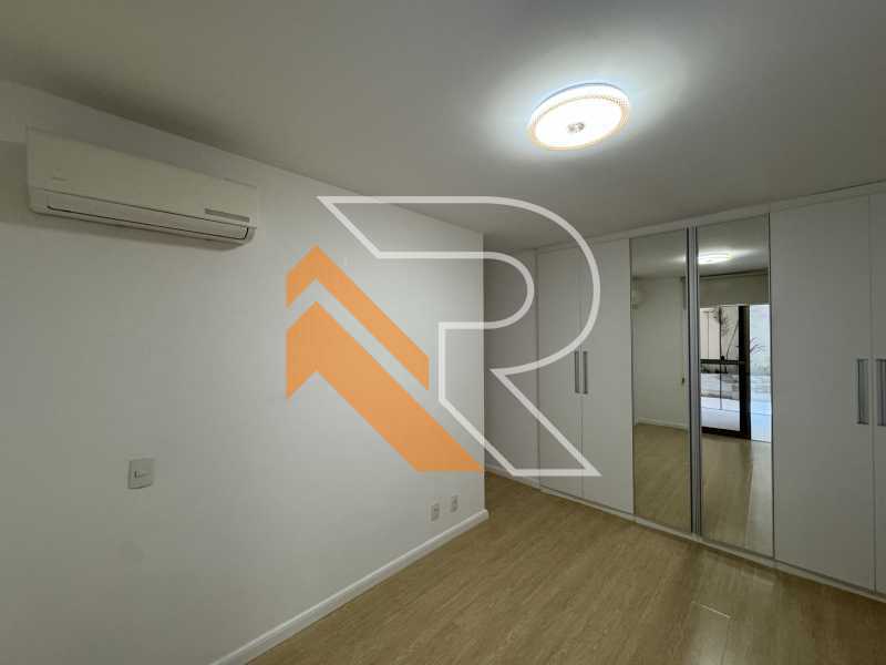 Apartamento à venda com 4 quartos, 260m² - Foto 23