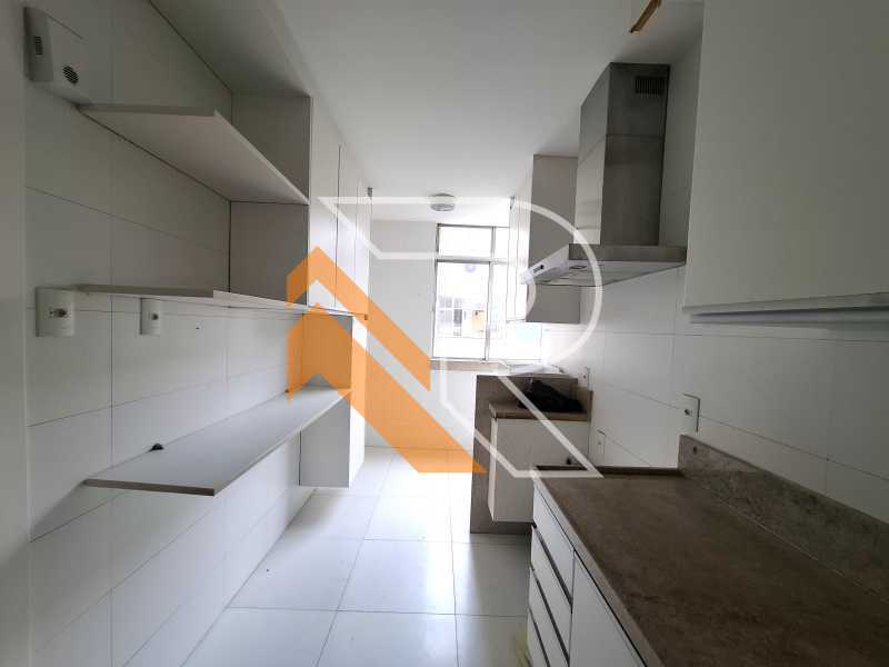 Apartamento à venda com 2 quartos, 93m² - Foto 7