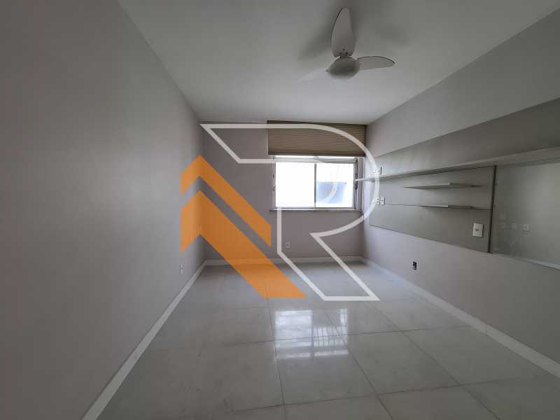 Apartamento à venda com 2 quartos, 93m² - Foto 14