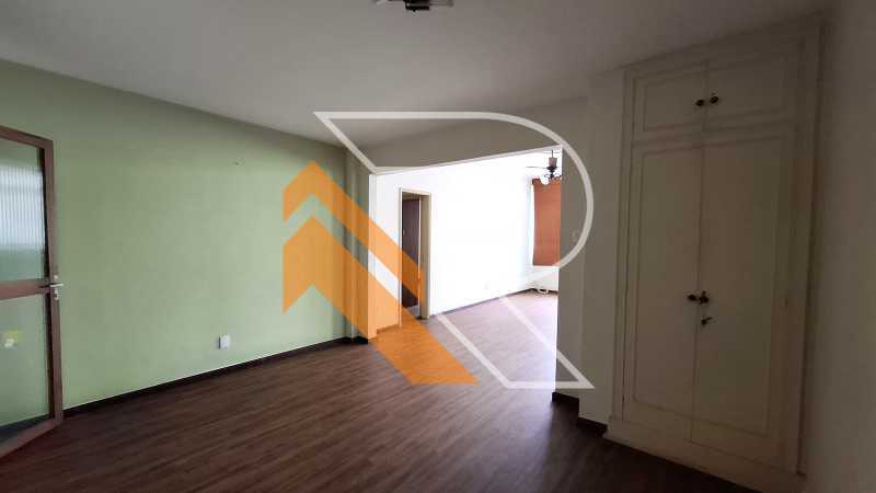 Apartamento à venda com 4 quartos, 159m² - Foto 8