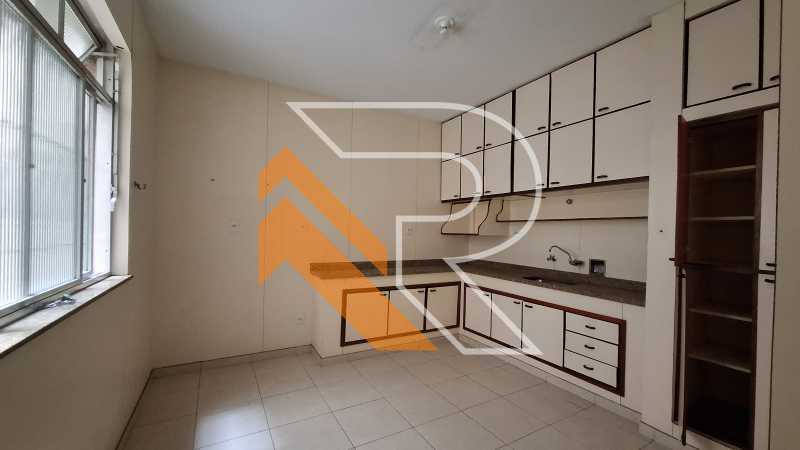 Apartamento à venda com 4 quartos, 159m² - Foto 5