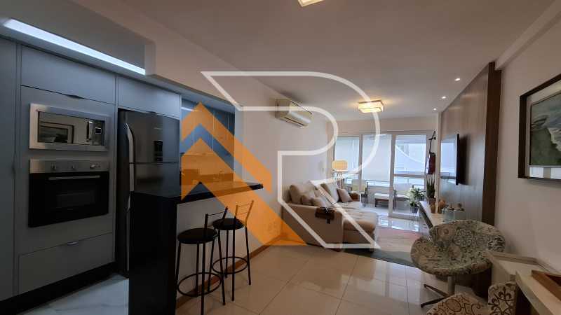 Apartamento à venda com 2 quartos, 96m² - Foto 4