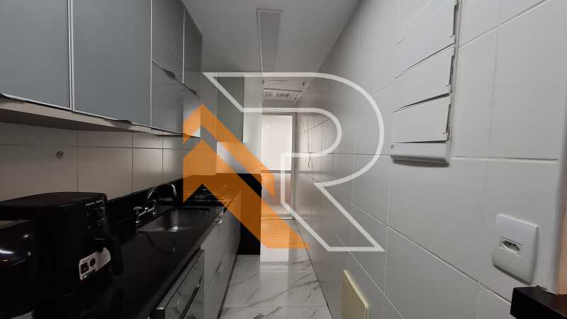 Apartamento à venda com 2 quartos, 96m² - Foto 6