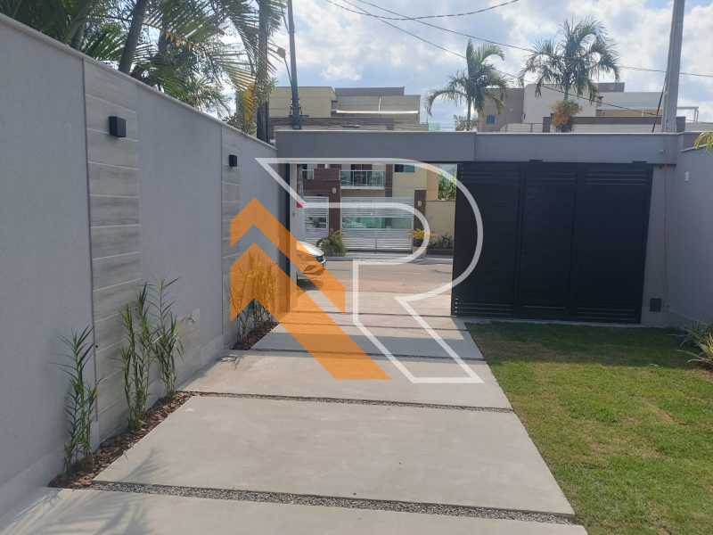 Casa à venda com 3 quartos, 120m² - Foto 2