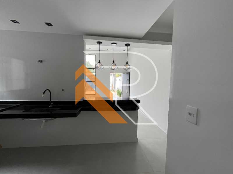 Casa à venda com 3 quartos, 117m² - Foto 16