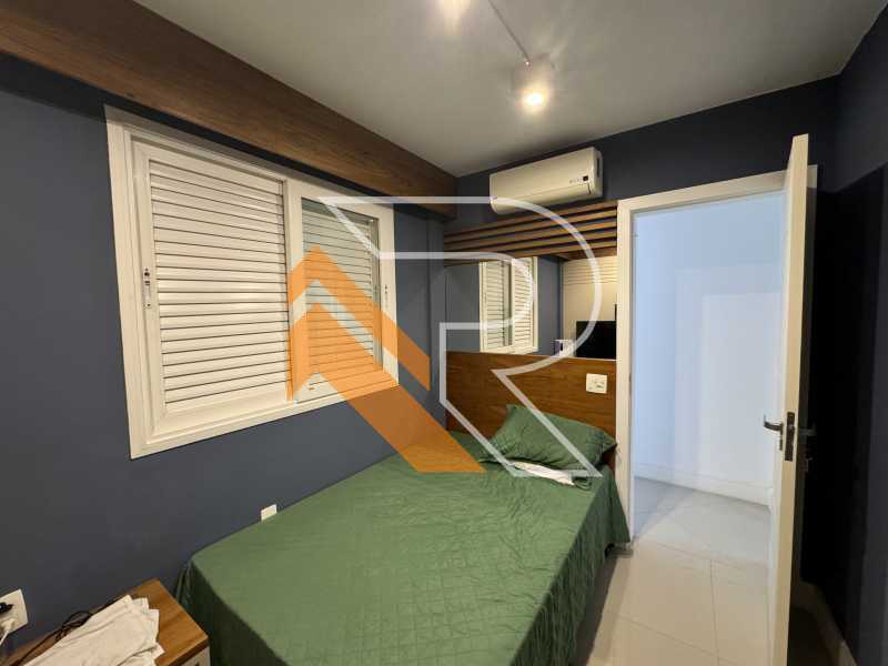 Casa de Condomínio à venda com 3 quartos, 230m² - Foto 13