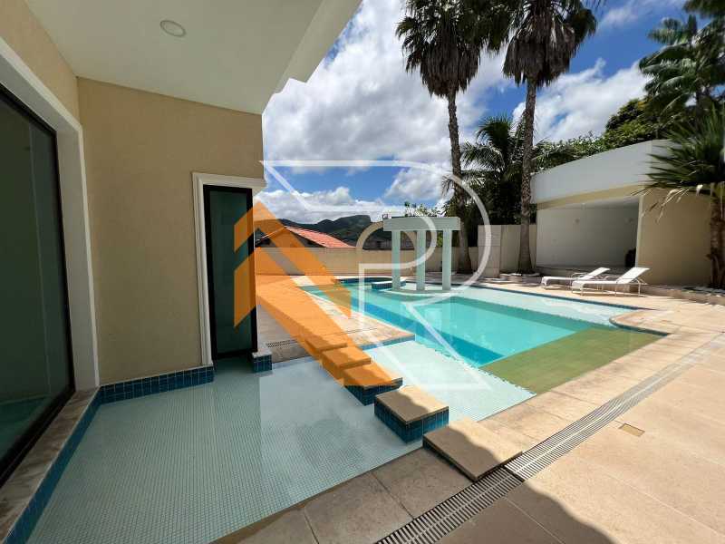 Casa de Condomínio à venda com 5 quartos, 680m² - Foto 11