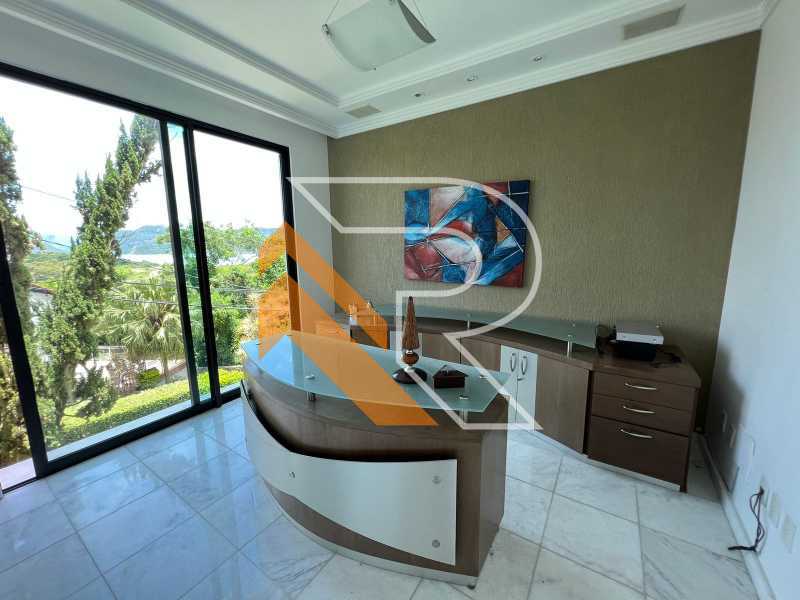 Casa de Condomínio à venda com 5 quartos, 680m² - Foto 22