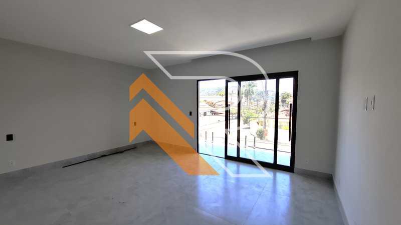 Casa à venda com 3 quartos, 200m² - Foto 16