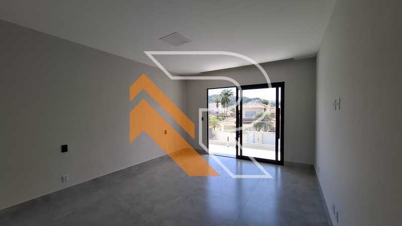 Casa à venda com 3 quartos, 192m² - Foto 15