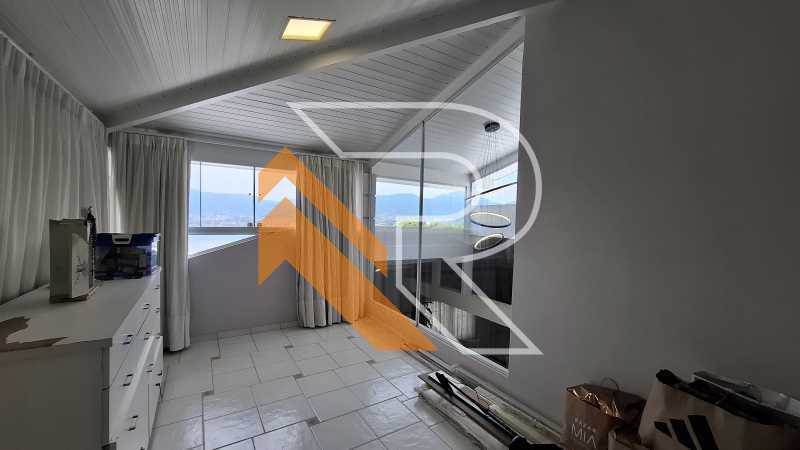 Casa à venda com 3 quartos, 297m² - Foto 26