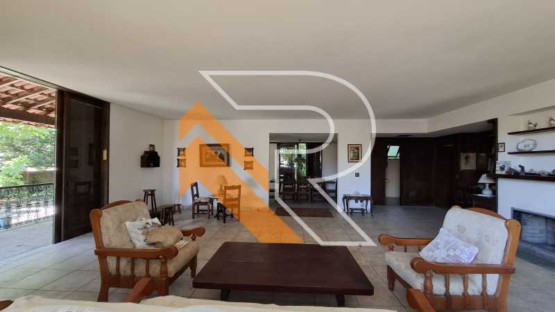 Casa para alugar com 4 quartos, 334m² - Foto 5