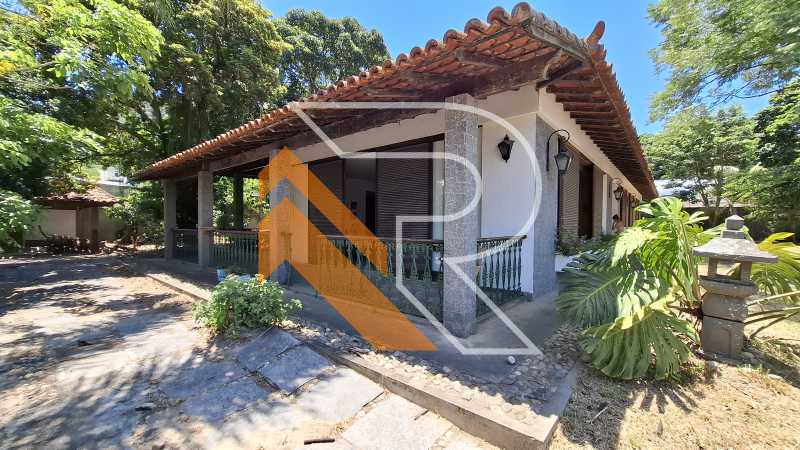 Casa para alugar com 4 quartos, 334m² - Foto 28