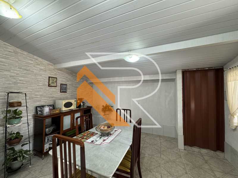 Casa de Vila à venda com 3 quartos, 131m² - Foto 13