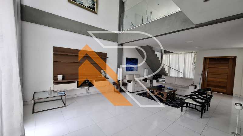 Casa para alugar com 4 quartos, 284m² - Foto 5