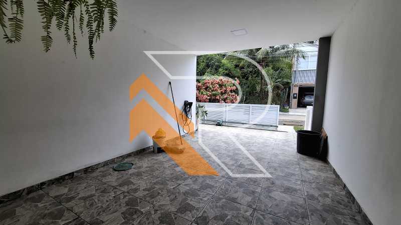 Casa para alugar com 4 quartos, 284m² - Foto 30