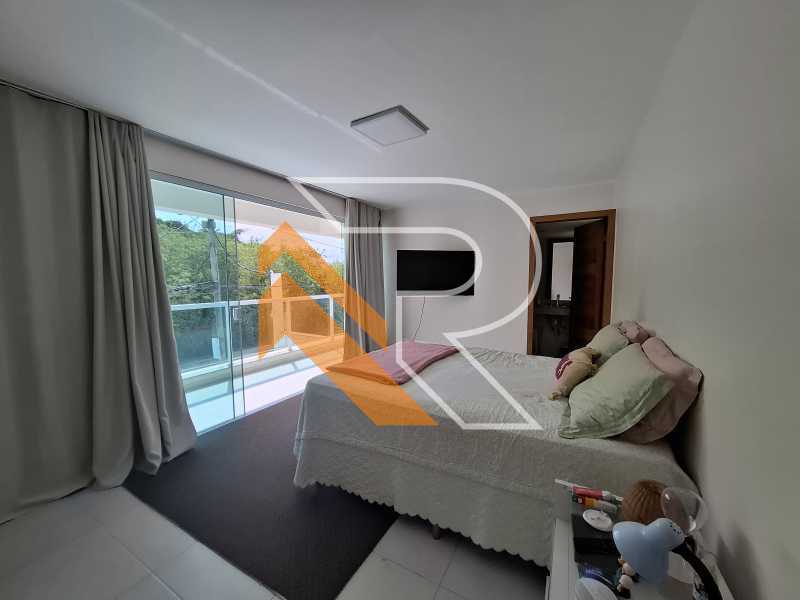 Casa à venda com 7 quartos, 294m² - Foto 17