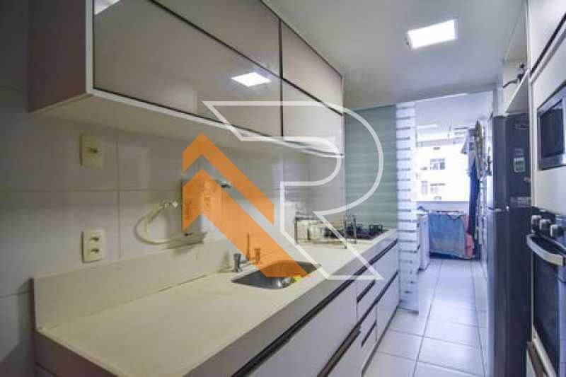 Apartamento à venda com 3 quartos, 117m² - Foto 15