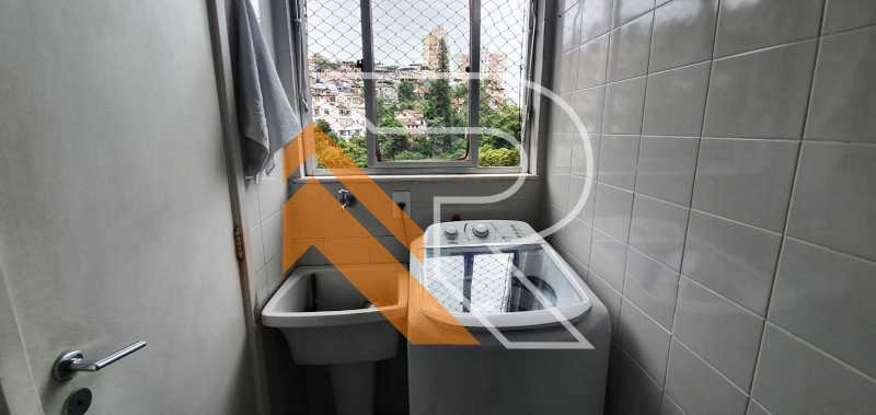 Cobertura à venda com 3 quartos, 200m² - Foto 6