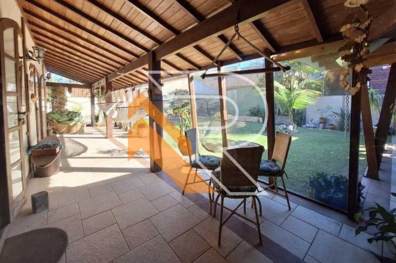 Casa à venda e aluguel com 3 quartos, 200m² - Foto 24