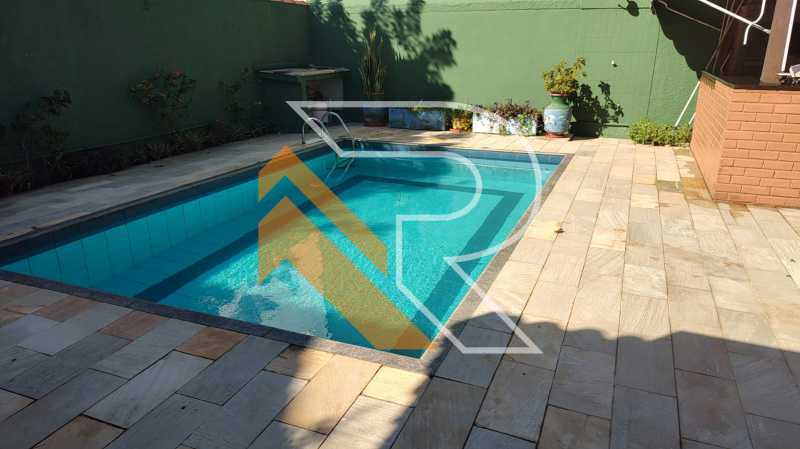 Casa para alugar com 3 quartos, 154m² - Foto 1