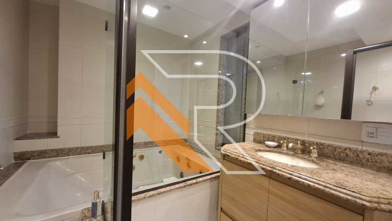 Apartamento à venda com 4 quartos, 243m² - Foto 19