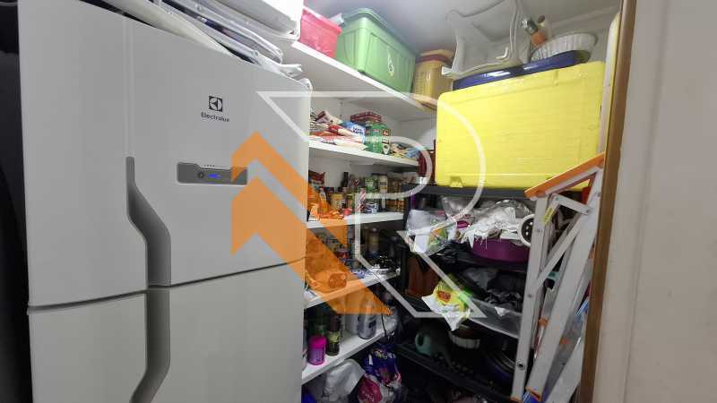 Apartamento à venda com 4 quartos, 243m² - Foto 29