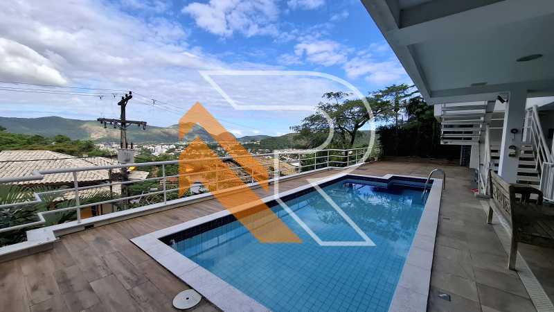 Casa de Condomínio para alugar com 5 quartos, 348m² - Foto 1