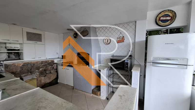Casa de Condomínio para alugar com 5 quartos, 348m² - Foto 3