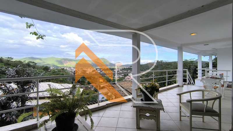 Casa de Condomínio para alugar com 5 quartos, 348m² - Foto 5