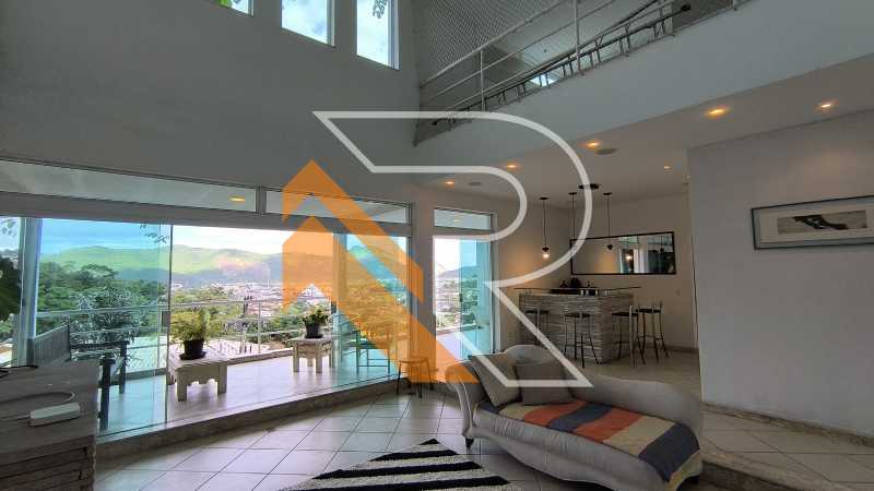 Casa de Condomínio para alugar com 5 quartos, 348m² - Foto 6