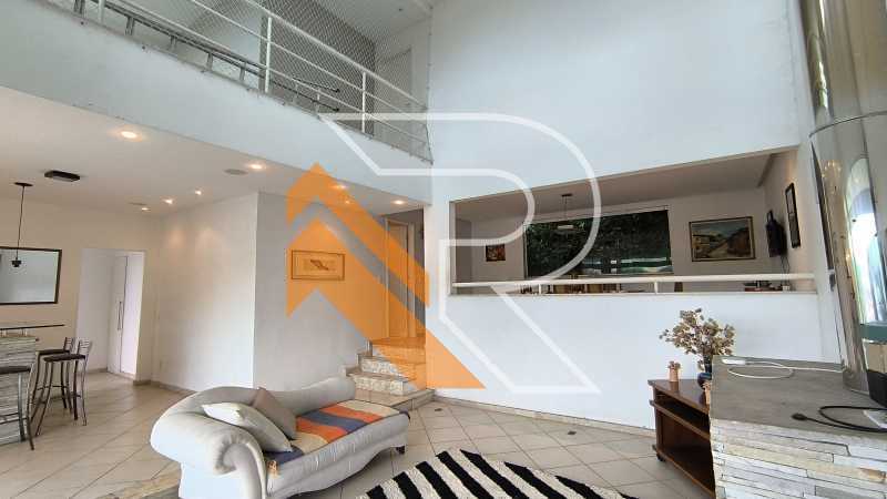 Casa de Condomínio para alugar com 5 quartos, 348m² - Foto 8