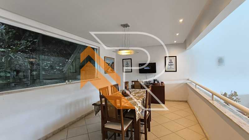 Casa de Condomínio para alugar com 5 quartos, 348m² - Foto 9