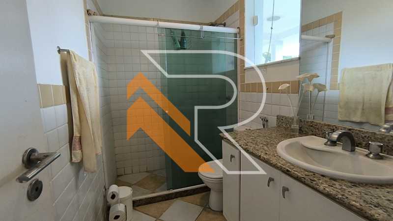 Casa de Condomínio para alugar com 5 quartos, 348m² - Foto 30