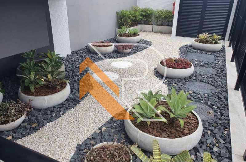 Apartamento à venda com 2 quartos, 89m² - Foto 27