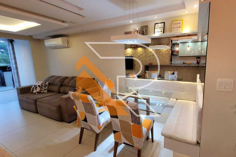 Cobertura à venda com 2 quartos, 77m² - Foto 1