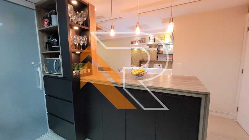 Cobertura à venda com 2 quartos, 77m² - Foto 12