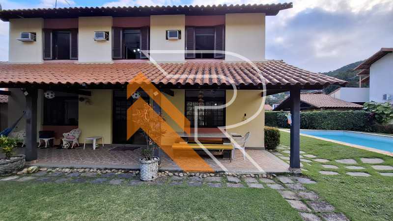 Casa de Condomínio à venda e aluguel com 4 quartos, 302m² - Foto 2