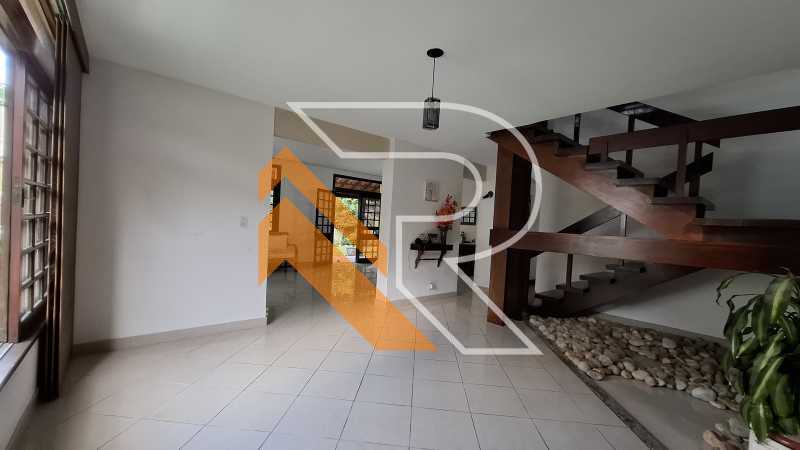 Casa de Condomínio à venda e aluguel com 4 quartos, 302m² - Foto 3