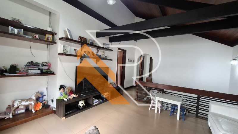 Casa de Condomínio à venda e aluguel com 4 quartos, 302m² - Foto 16
