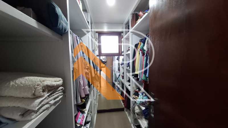 Casa de Condomínio à venda e aluguel com 4 quartos, 302m² - Foto 25
