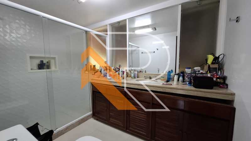 Casa de Condomínio à venda e aluguel com 4 quartos, 302m² - Foto 26
