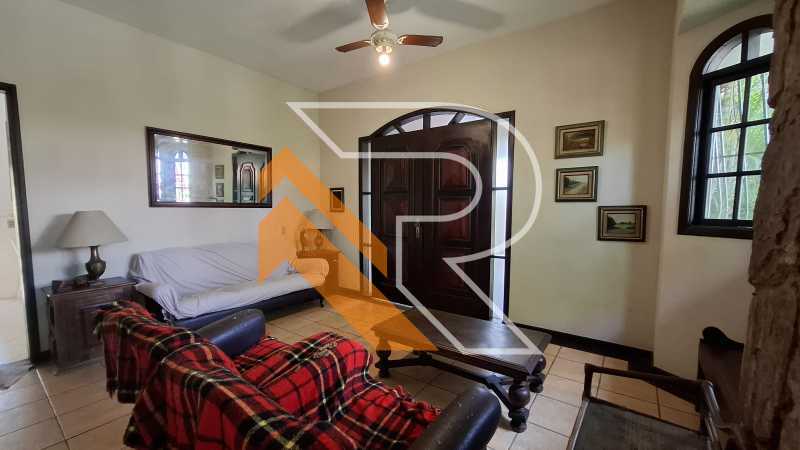 Casa à venda e aluguel com 3 quartos, 111m² - Foto 4