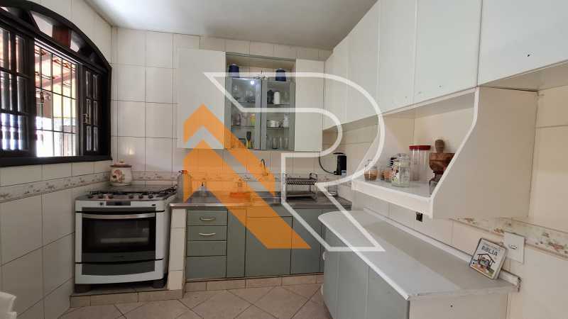 Casa à venda e aluguel com 3 quartos, 111m² - Foto 8