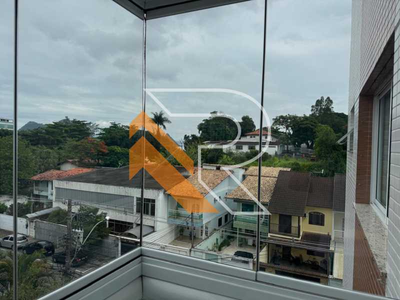 Apartamento à venda com 3 quartos, 126m² - Foto 2