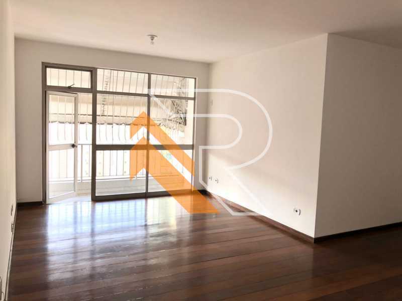 Apartamento à venda com 3 quartos, 115m² - Foto 1