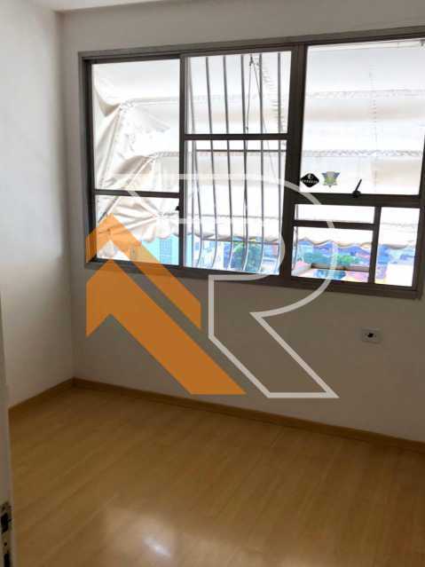 Apartamento à venda com 3 quartos, 115m² - Foto 11